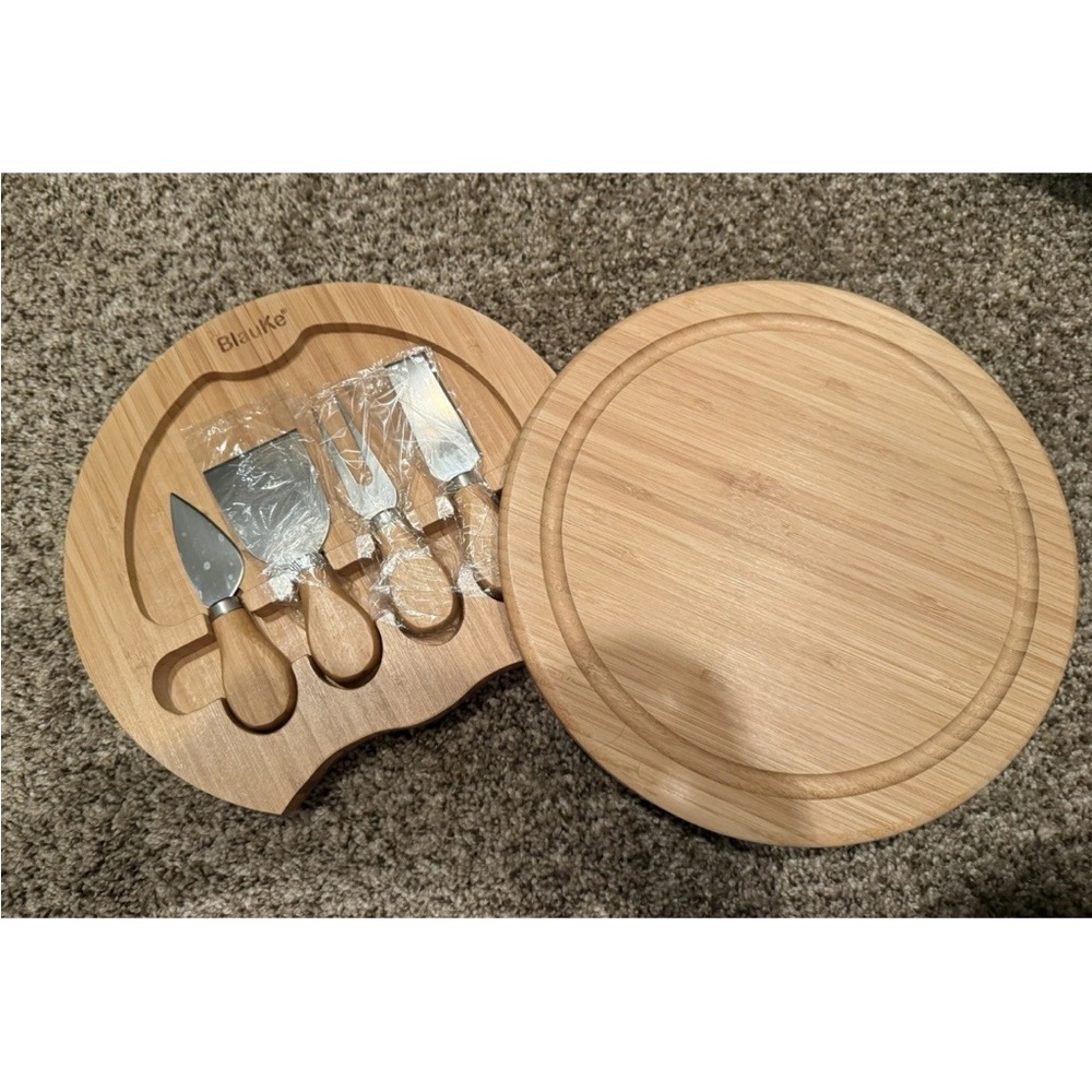 BlauKe Bamboo Cheese Board And Knife Set 9 1/2 Inch. New In Box